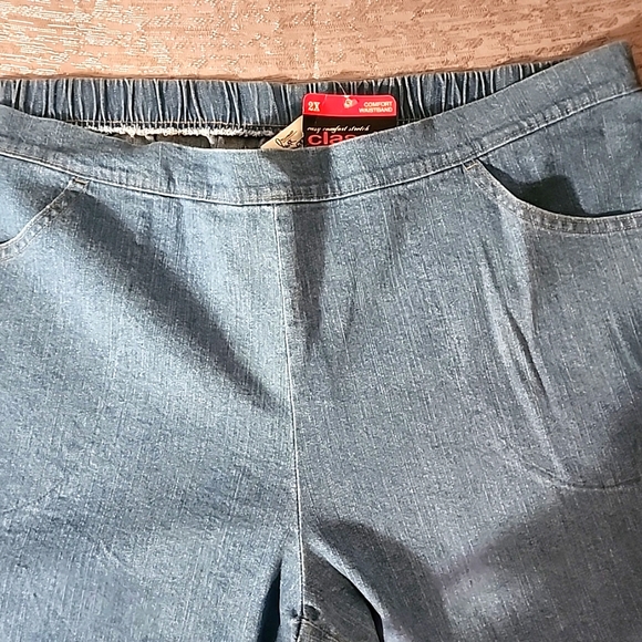 Just My Size light denim Capri. - Picture 1 of 10